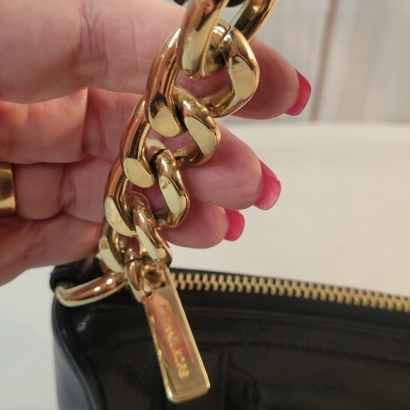 MICHAEL Michael Kors McGraw Medium Messenger Bag - Picture 4 of 12